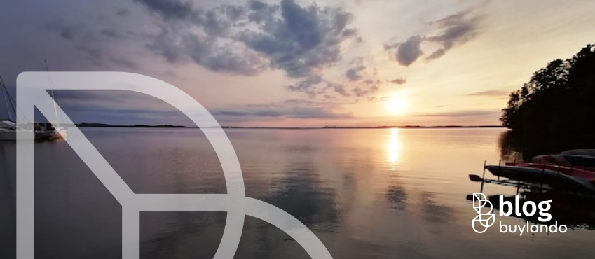 Działki na sprzedaż: Mazury vs działka nad morzem - co lepiej trzyma wartość w 2026+